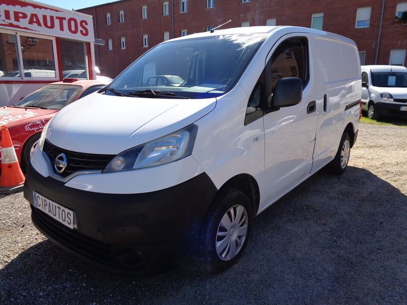 Blanco Usado 2015 Nissan NV200 Van | 12.500 € (Precio justo) - Imagen 1/4