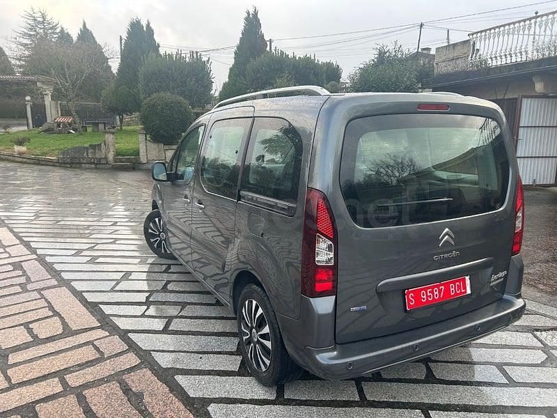 Usado Citroën Berlingo XTR 100 CV (73 kW) 2015 Negro Monovolumen