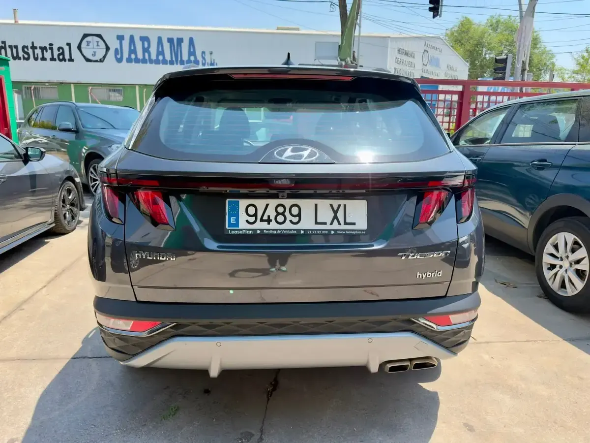 Usado Hyundai Tucson 179 CV (131 kW) 2022 Gris SUV