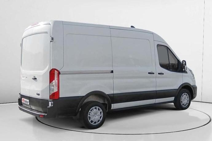 Begagnad Ford Transit Trend 130 HK (95 kW) 2024 Sedan