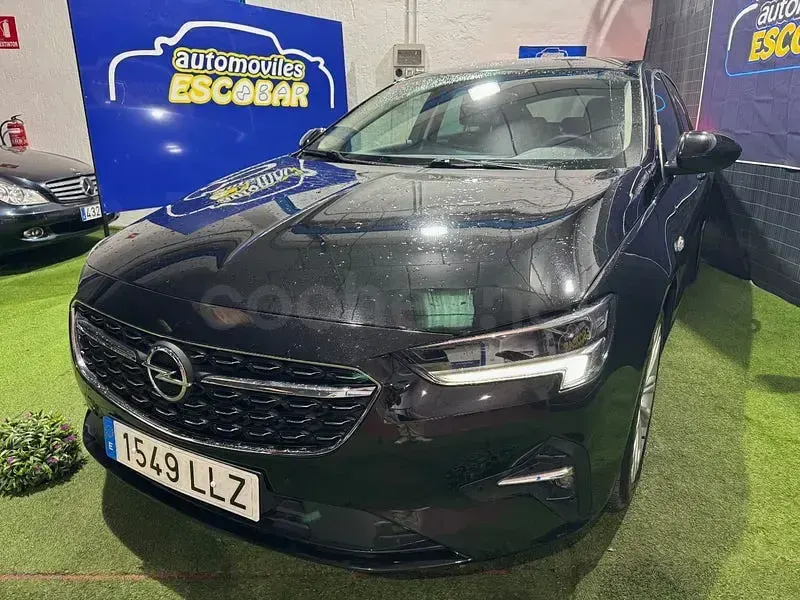 Usado Opel Insignia GS Line 122 CV (89 kW) 2021 Negro Berlina