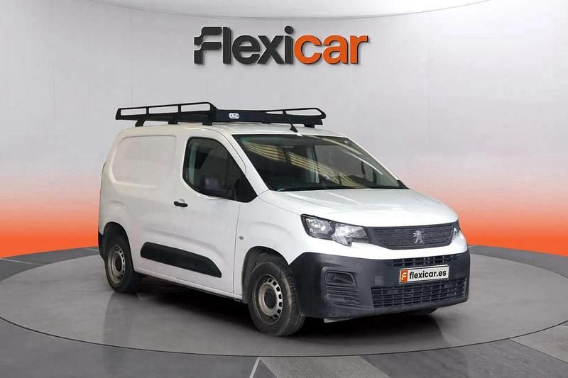 Blanco Usado 2021 Peugeot Partner S Van | 8990 € (Precio justo) - Imagen 1/4