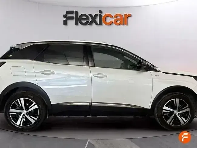 Usado Peugeot 3008 GT 130 CV (95 kW) 2023 Blanco SUV