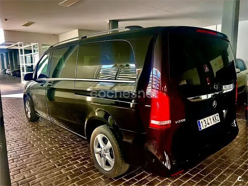 Usado Mercedes V250 Avantgarde 190 CV (139 kW) 2017 Negro Monovolumen