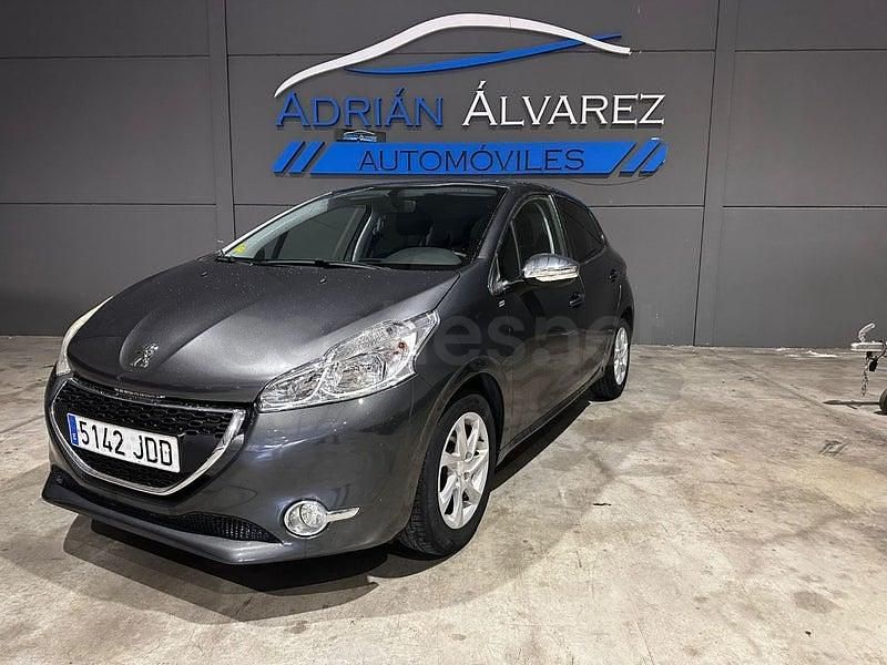 Usado Peugeot 208 Access 82 CV (60 kW) 2016 Verde Utilitario