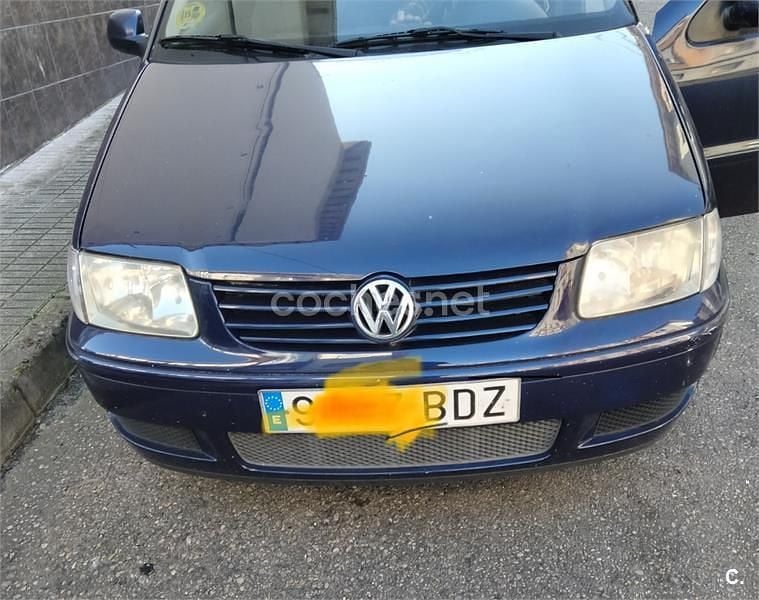 Usado VW Polo Trendline 75 CV (55 kW) 2001 Azul Berlina