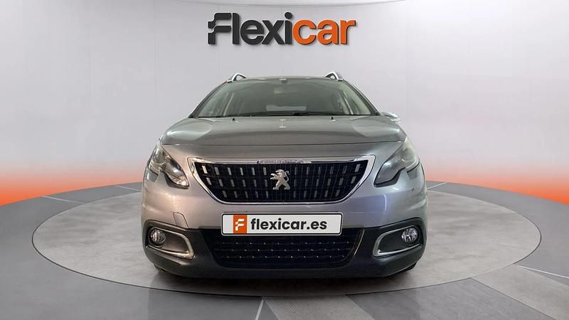 Usado Peugeot 2008 Allure 131 CV (96 kW) 2017 Gris SUV