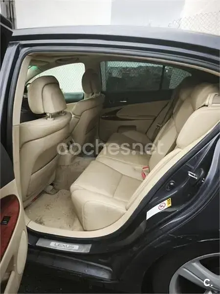Usado Lexus GS300 President Line 249 CV (183 kW) 2007 Violeta / lila Berlina