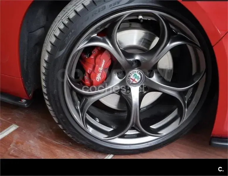 Usado Alfa Romeo Giulia Veloce 280 CV (205 kW) 2017 Rojo Berlina
