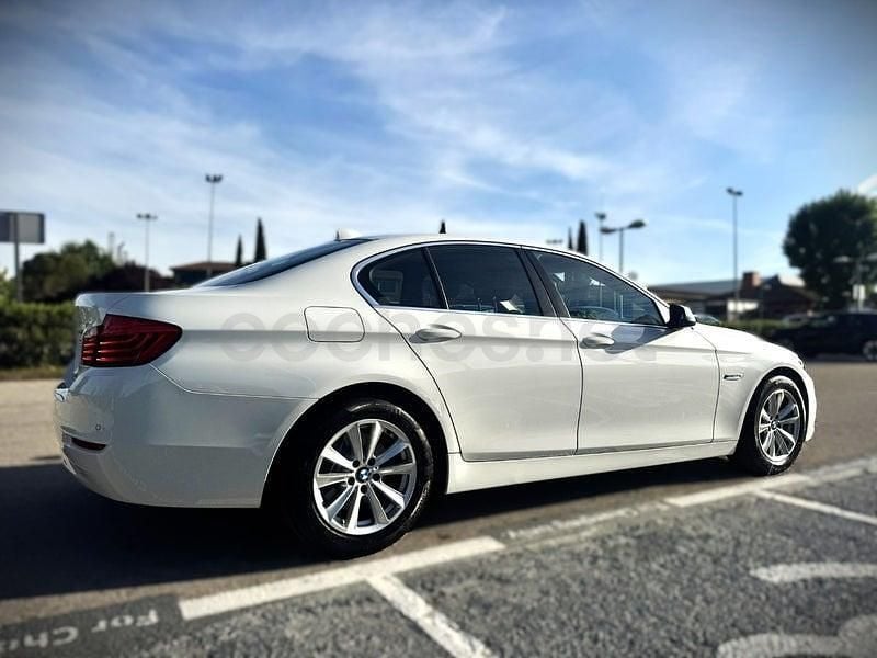 Usado BMW 520 Comfort Edition 190 CV (139 kW) 2017 Blanco Berlina