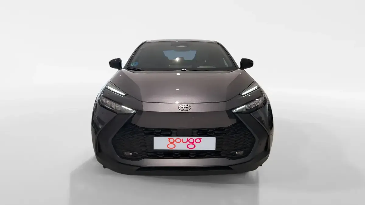 Usado Toyota C-HR Advance 140 CV (102 kW) 2025 Gris SUV