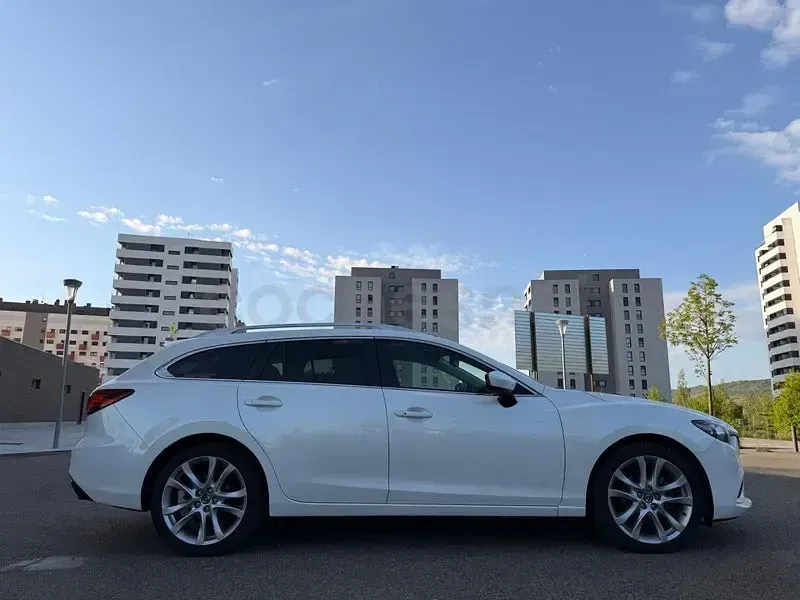 Usado Mazda 6 Comfort 150 CV (110 kW) 2013 Blanco Familiar