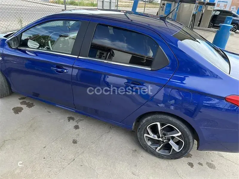 Usado Citroën C-Elysee I Shine 102 CV (75 kW) 2019 Azul Berlina