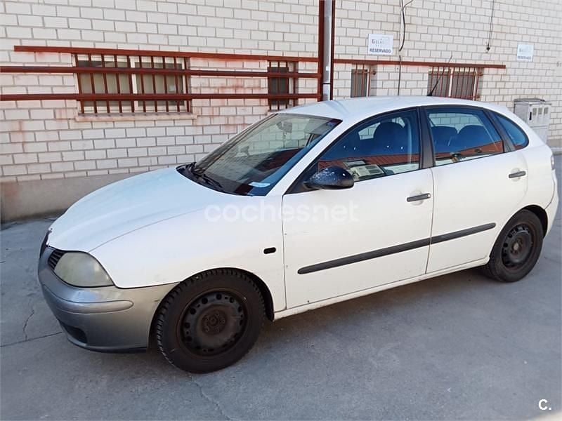Usado Seat Ibiza Reference 70 CV (51 kW) 2006 Blanco Utilitario