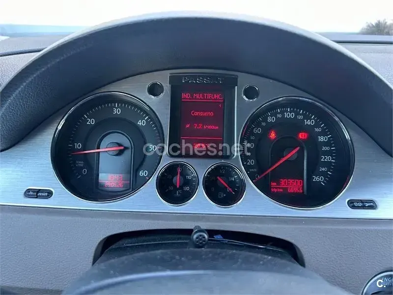 Usado VW Passat Highline 140 CV (102 kW) 2007 Azul Familiar
