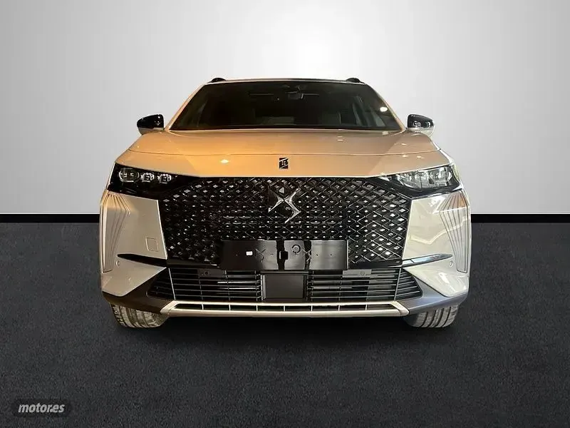 Nuevo DS Automobiles DS7 Crossback 130 CV (95 kW) 2026 Gris SUV