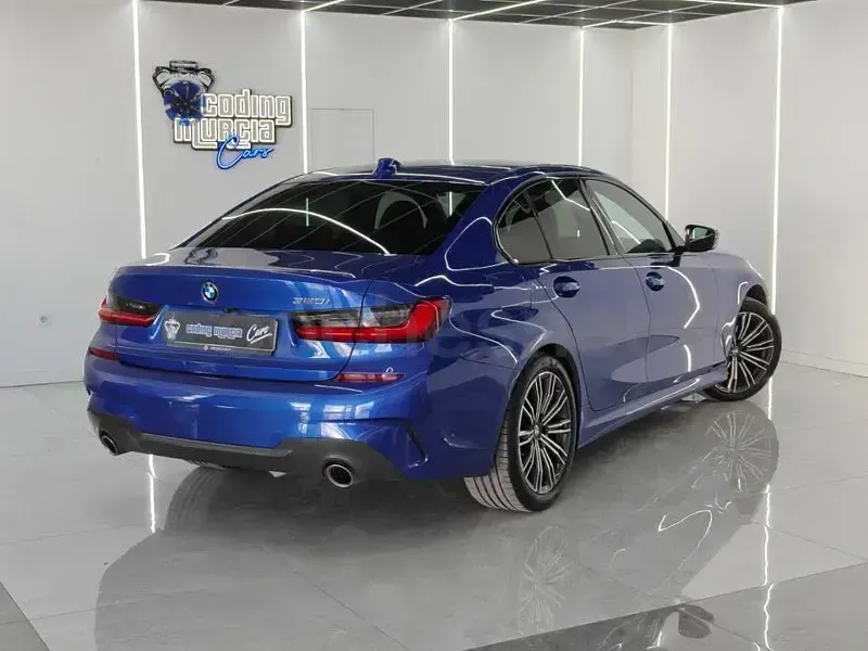 Usado BMW 320 Shadowline 184 CV (135 kW) 2020 Azul Berlina