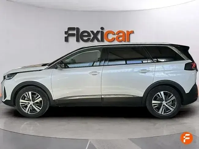 Usado Peugeot 5008 GT 130 CV (95 kW) 2022 Blanco SUV