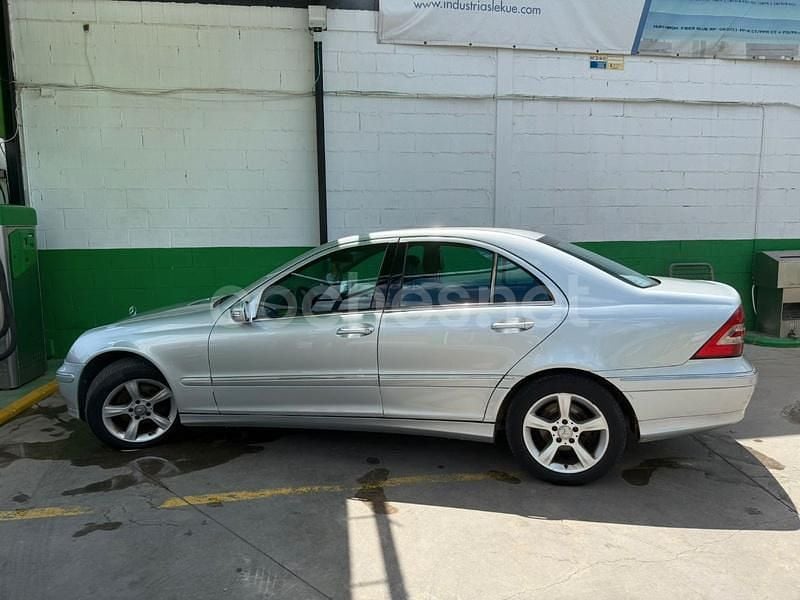 Gris / plata Usado 2007 Mercedes C220 Avantgarde Berlina | 8490 € (Precio justo) - Imagen 1/4
