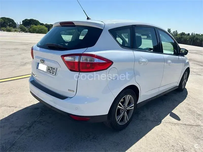 Usado Ford C-MAX Titanium 125 CV (91 kW) 2014 Blanco Monovolumen