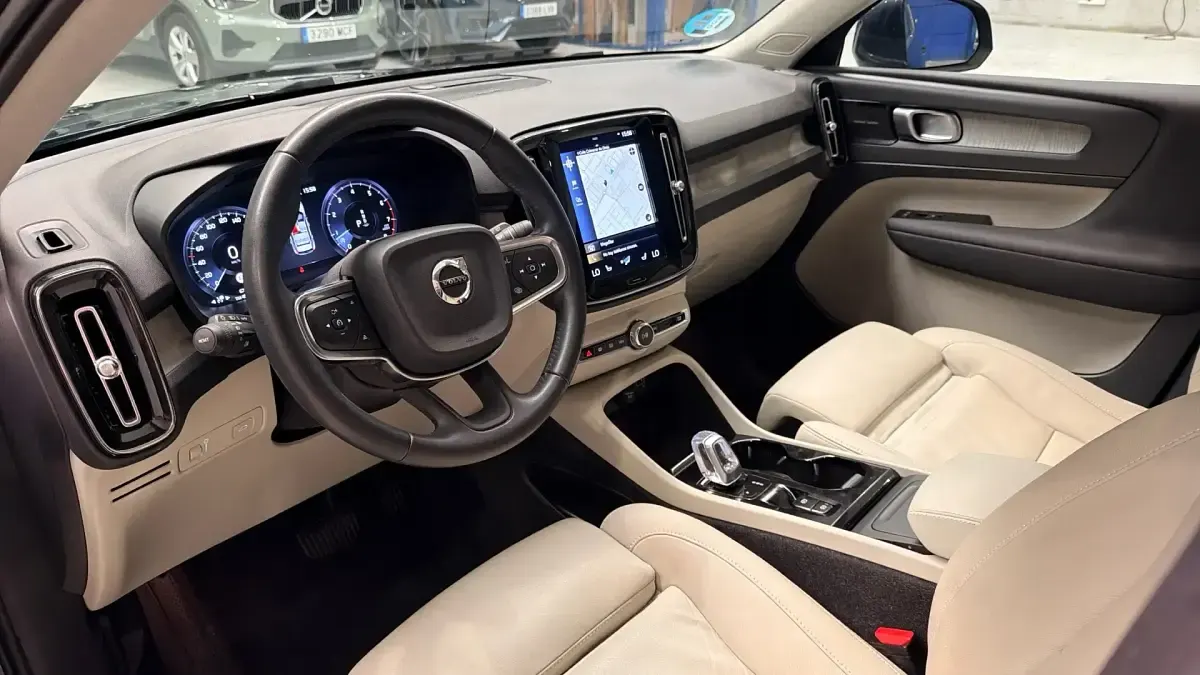 Usado Volvo XC40 Inscription 197 CV (144 kW) 2021 SUV