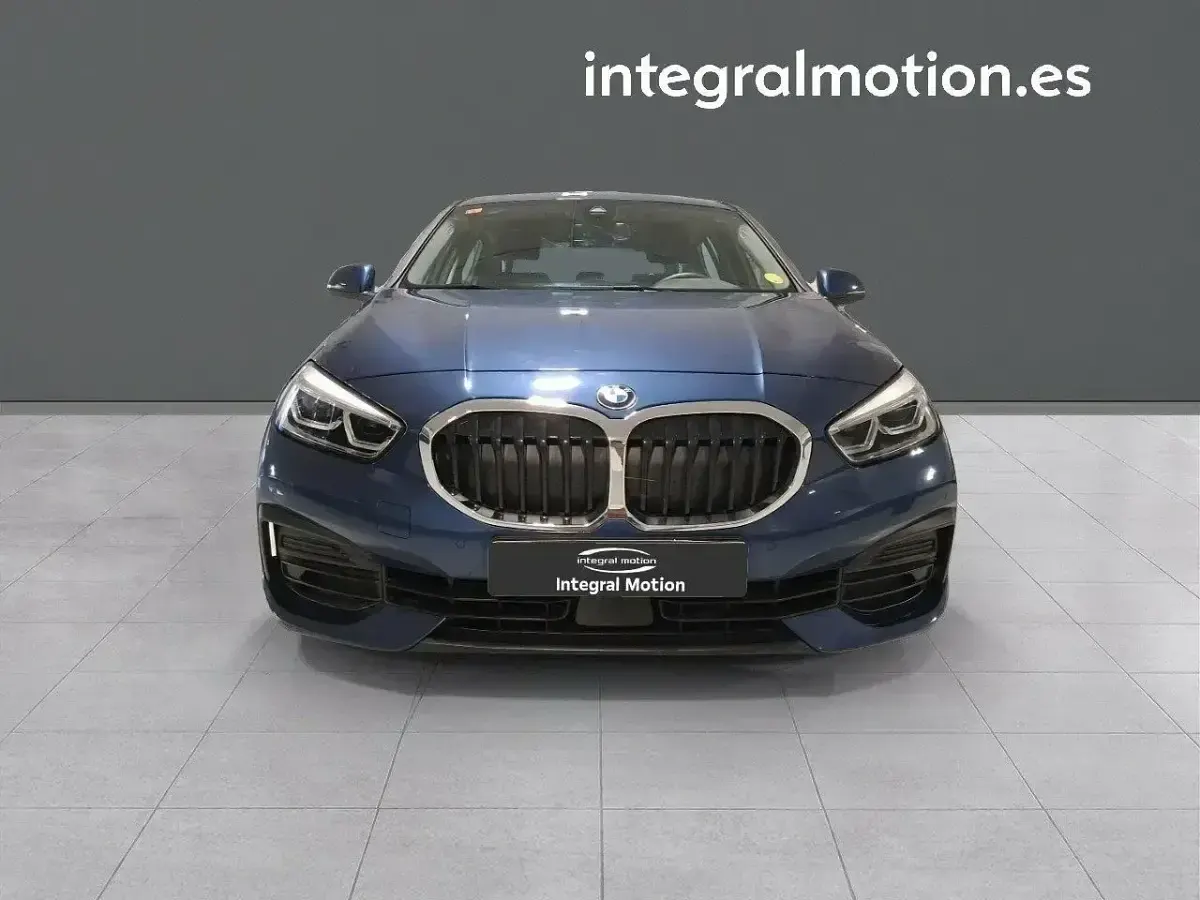 Usado BMW 118 149 CV (109 kW) 2021 Azul Utilitario