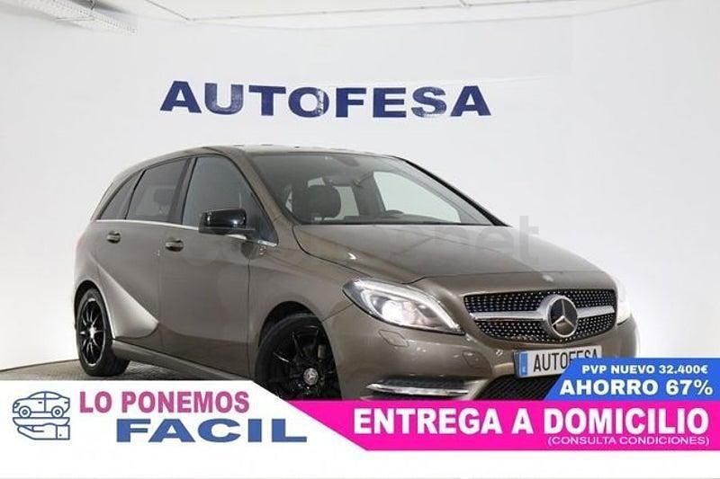 Usado Mercedes B180 109 CV (80 kW) 2013 Beige Monovolumen