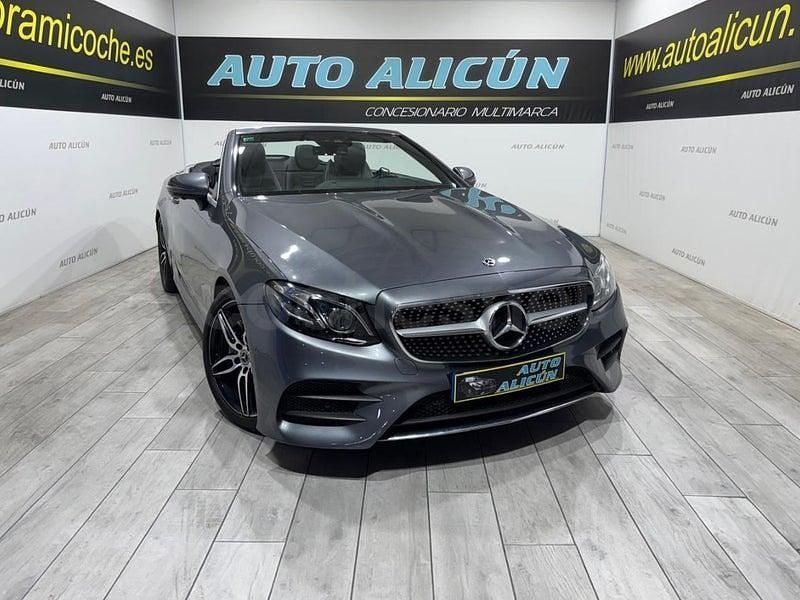 Usado Mercedes E220 194 CV (142 kW) 2018 Gris / plata Descapotable