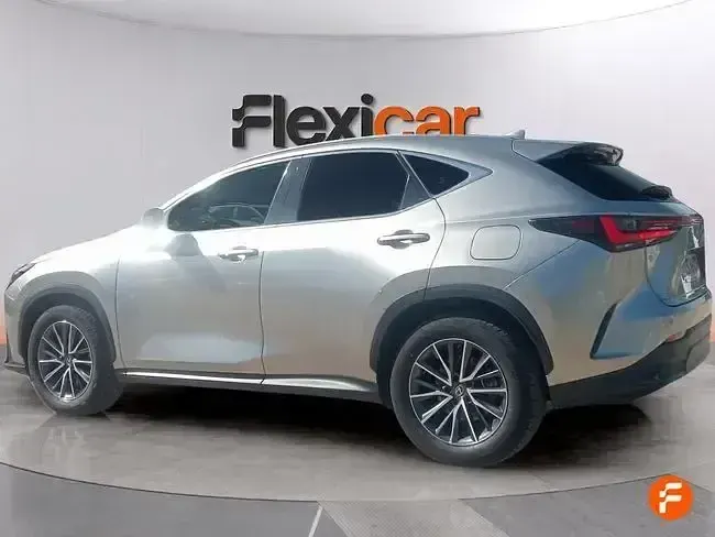 Usado Lexus NX450h+ 309 CV (227 kW) 2022 Gris SUV
