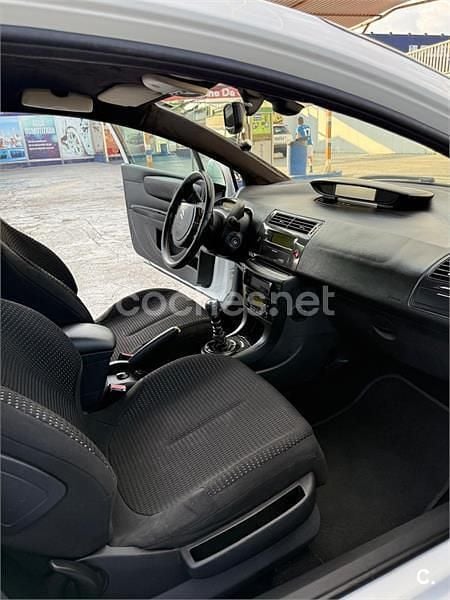 Usado Citroën C4 138 CV (101 kW) 2007 Blanco Berlina