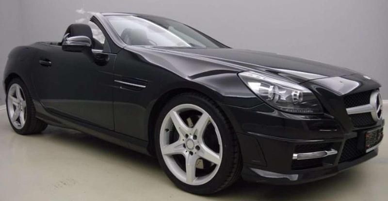 Usado Mercedes SLK350 AMG 306 CV (225 kW) 2012 Negro Descapotable