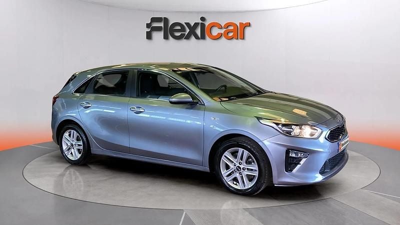 Usado Kia Ceed 101 CV (74 kW) 2020 Gris Utilitario