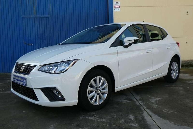 Blanco Usado 2020 Seat Ibiza Style Utilitario | 10.900 € (Precio justo) - Imagen 1/4