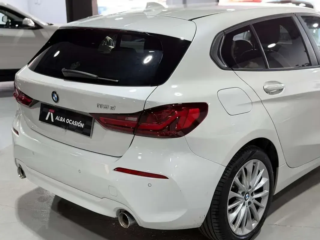 Usado BMW 118 150 CV (110 kW) 2021 Blanco Utilitario