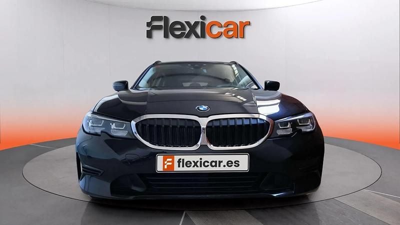 Usado BMW 320 190 CV (139 kW) 2019 Negro Familiar