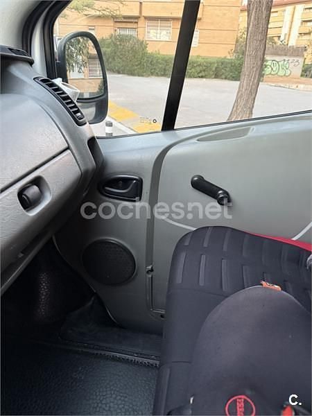 Usado Opel Vivaro 146 CV (107 kW) 2008 Blanco Monovolumen