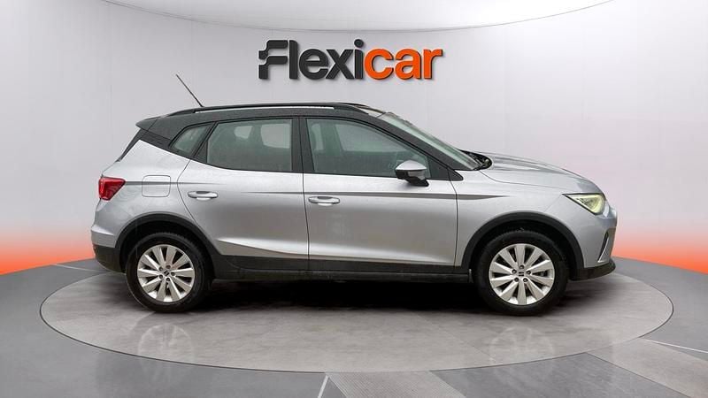 Usado Seat Arona Style 110 CV (80 kW) 2023 Gris SUV