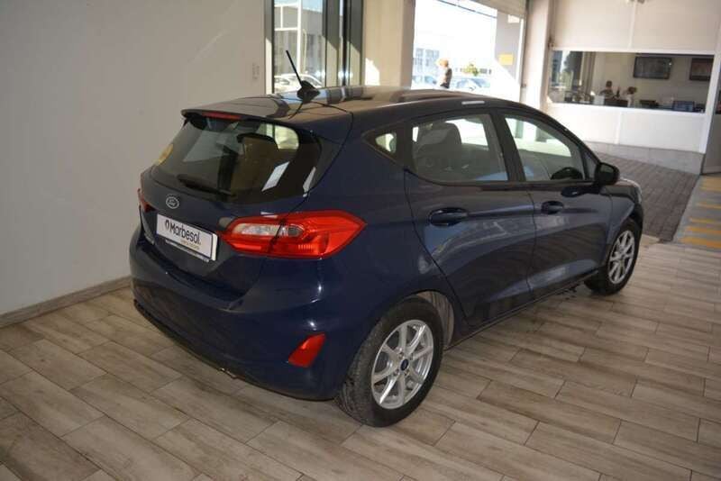 Usado Ford Fiesta Trend 75 CV (55 kW) 2020 Azul Utilitario
