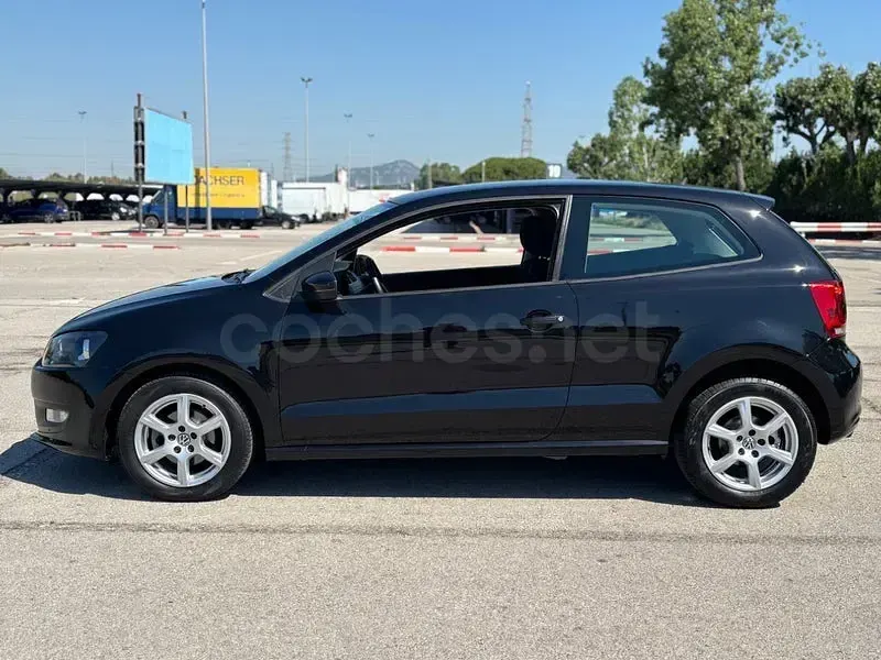 Usado VW Polo Advance 105 CV (77 kW) 2011 Negro Utilitario