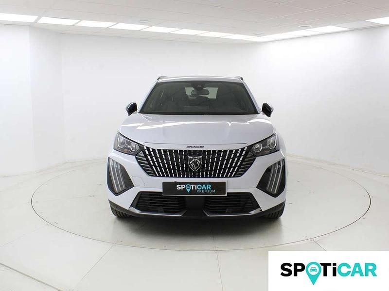 Usado Peugeot e-2008 Allure 100 kW (136 CV) 2024 Blanco SUV