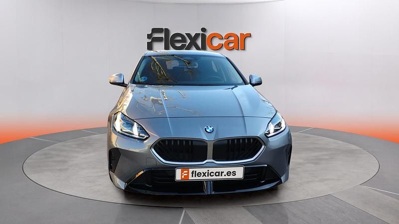 Usado BMW 120 163 CV (119 kW) 2025 Gris Utilitario