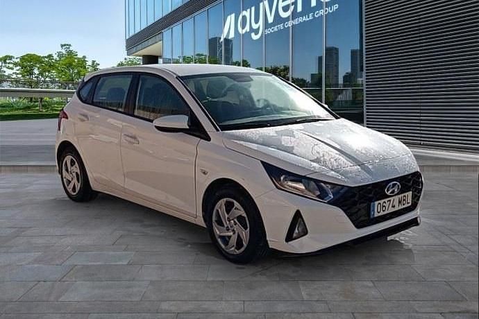 Begagnad Hyundai i20 100 HK (73 kW) 2022 Halvkombi