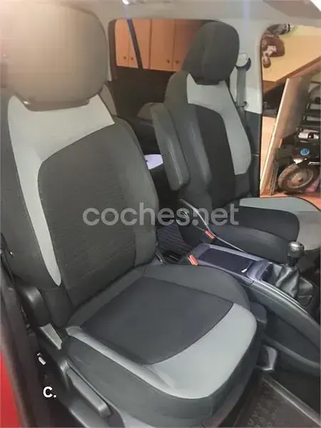 Usado Citroën Grand C4 Picasso Intensive 150 CV (110 kW) 2014 Rojo Monovolumen