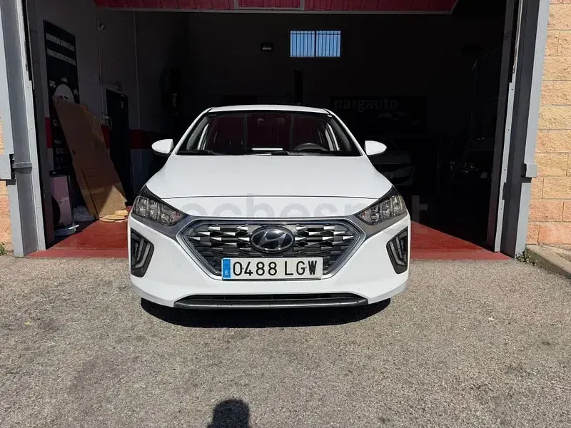 Usado Hyundai Ioniq 141 CV (103 kW) 2020 Blanco Utilitario