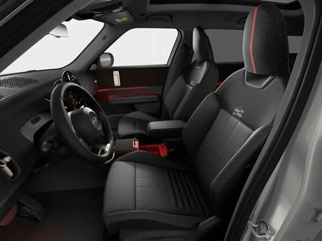Usado Mini One Countryman Essential 150 kW (204 CV) 2024 Plateado SUV