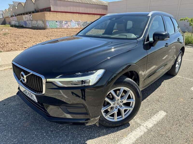 Negro Usado 2019 Volvo XC60 Momentum SUV | 21.995 € - Imagen 1/4