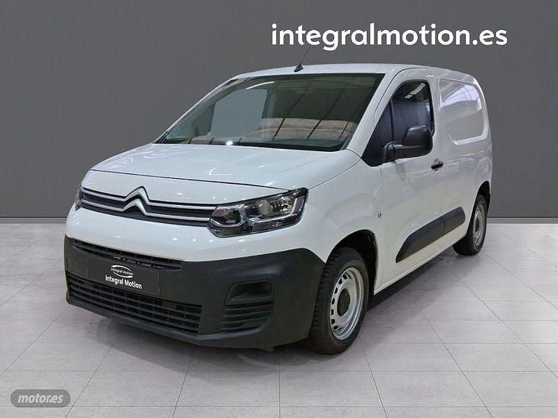 Usado Citroën Berlingo 102 CV (75 kW) 2021 Blanco Monovolumen
