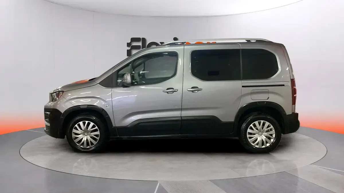 Usado Peugeot Rifter Access 101 CV (74 kW) 2019 Gris Monovolumen