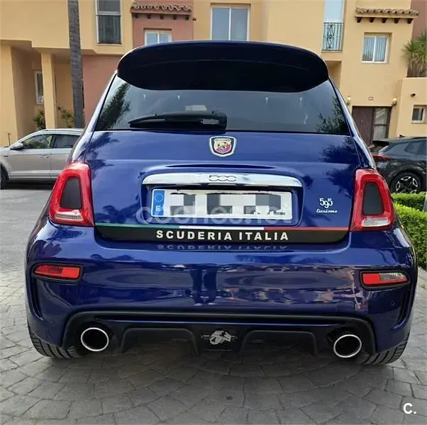 Usado Abarth 595 Turismo 165 CV (121 kW) 2021 Azul Berlina