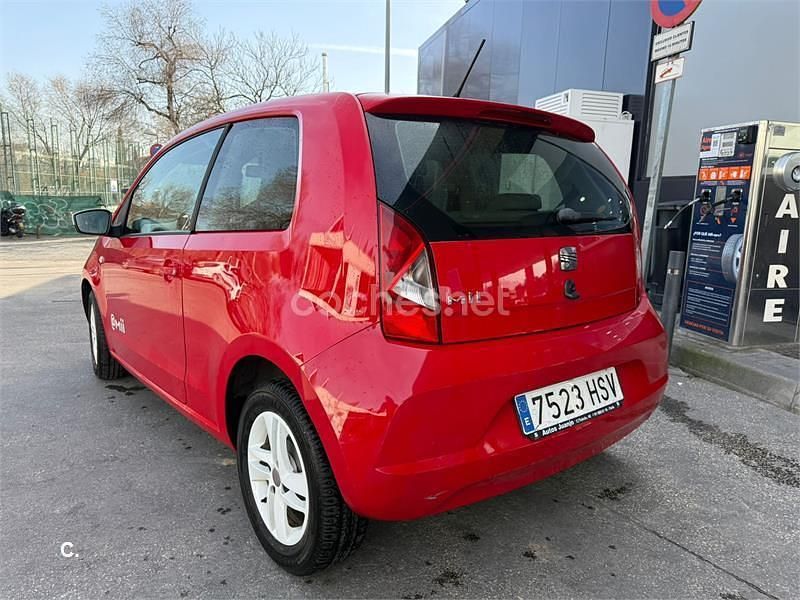 Usado Seat Mii Style 75 CV (55 kW) 2013 Rojo Utilitario
